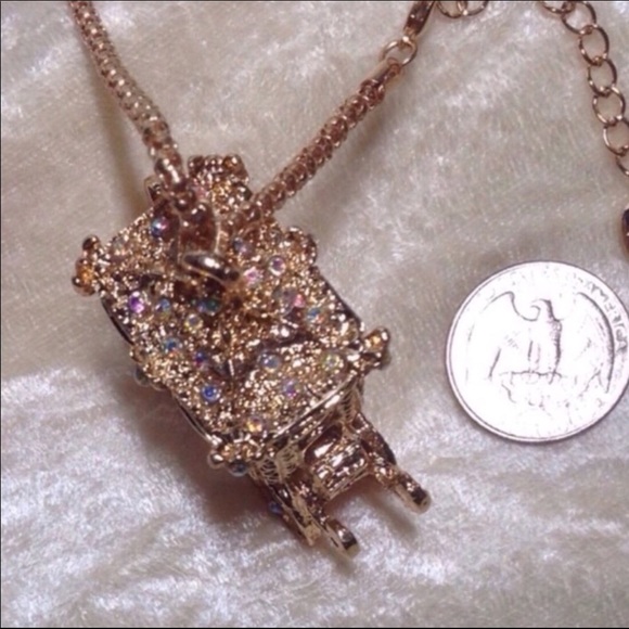 Cinderella Carriage Necklace Aurora Borealis Rhine - Picture 3 of 4